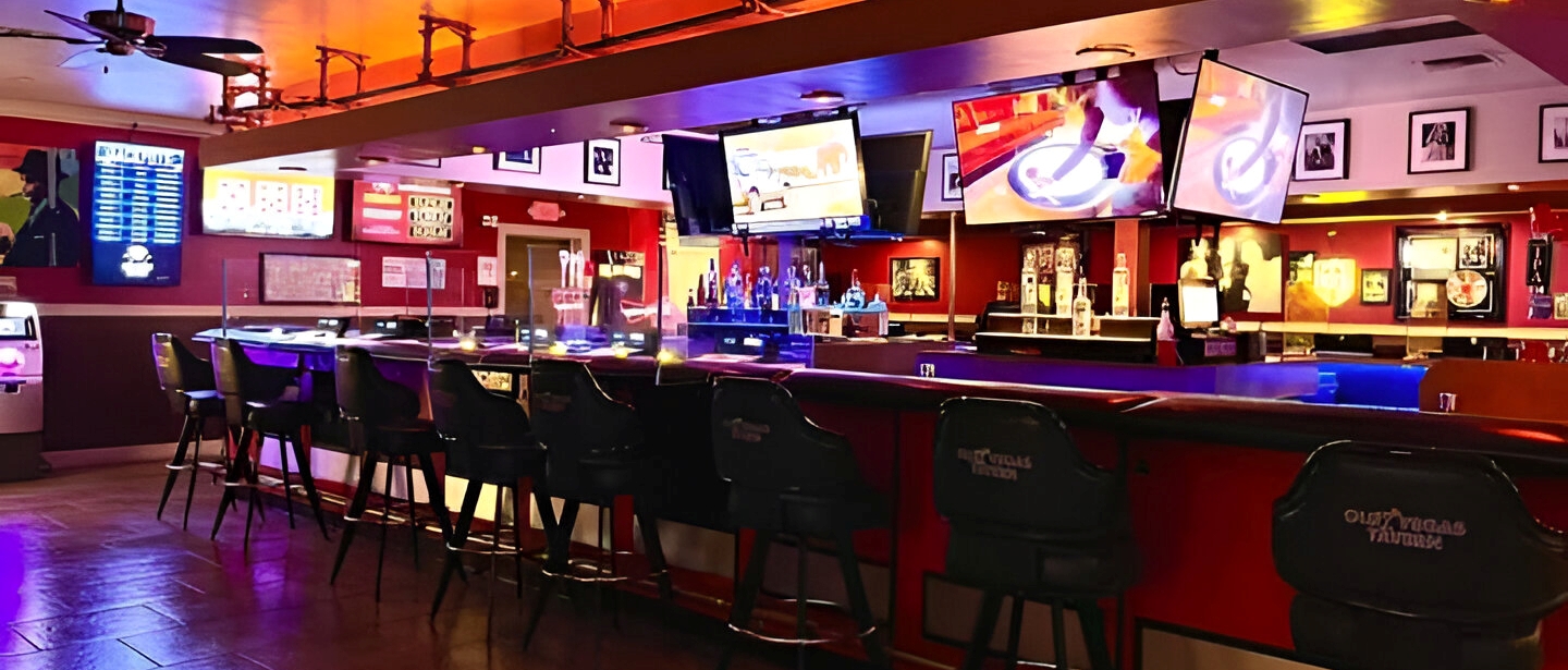 East Las Vegas Sports Bar with Restaurant Quality Bar Food